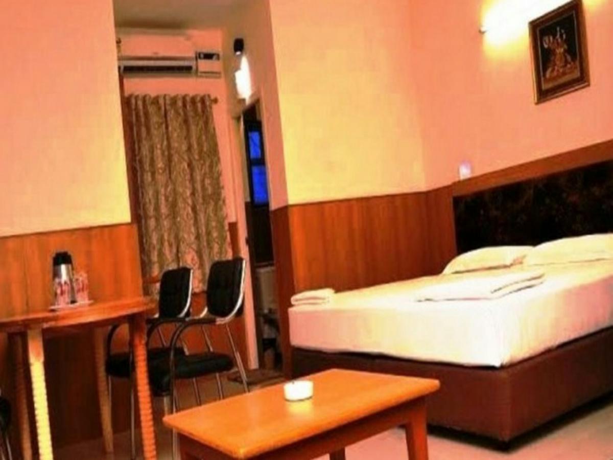 Hotel J Maariot Erode Εξωτερικό φωτογραφία